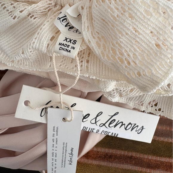 $218 NWT Cream For Love And Lemons “Charlotte” Lace Crop Top Sz XXS - Picture 4 of 10